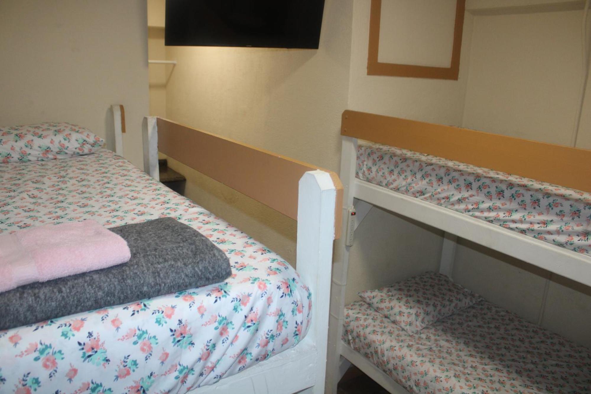Hoosville Hostel Florida City Bagian luar foto